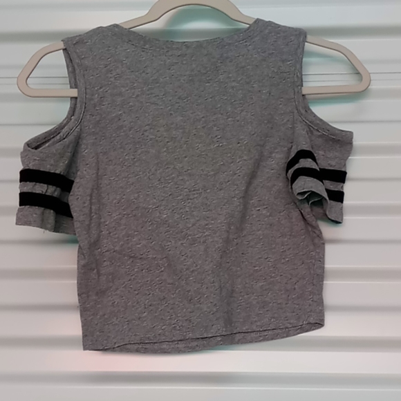 Women's off shoulder crop top size medium - Picture 2 of 3